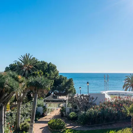 Modern 2 Bedroom Apartment, With Sea Views, In Playas Del Duque - Puerto Banus Apartment *