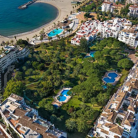 Modern 2 Bedroom Apartment, With Sea Views, In Playas Del Duque - Puerto Banus Marbella