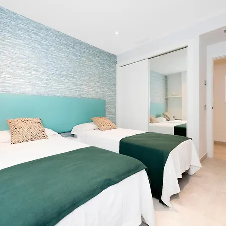 Apartment Modern 2 Bedroom Apartment, With Sea Views, In Playas Del Duque - Puerto Banus Marbella